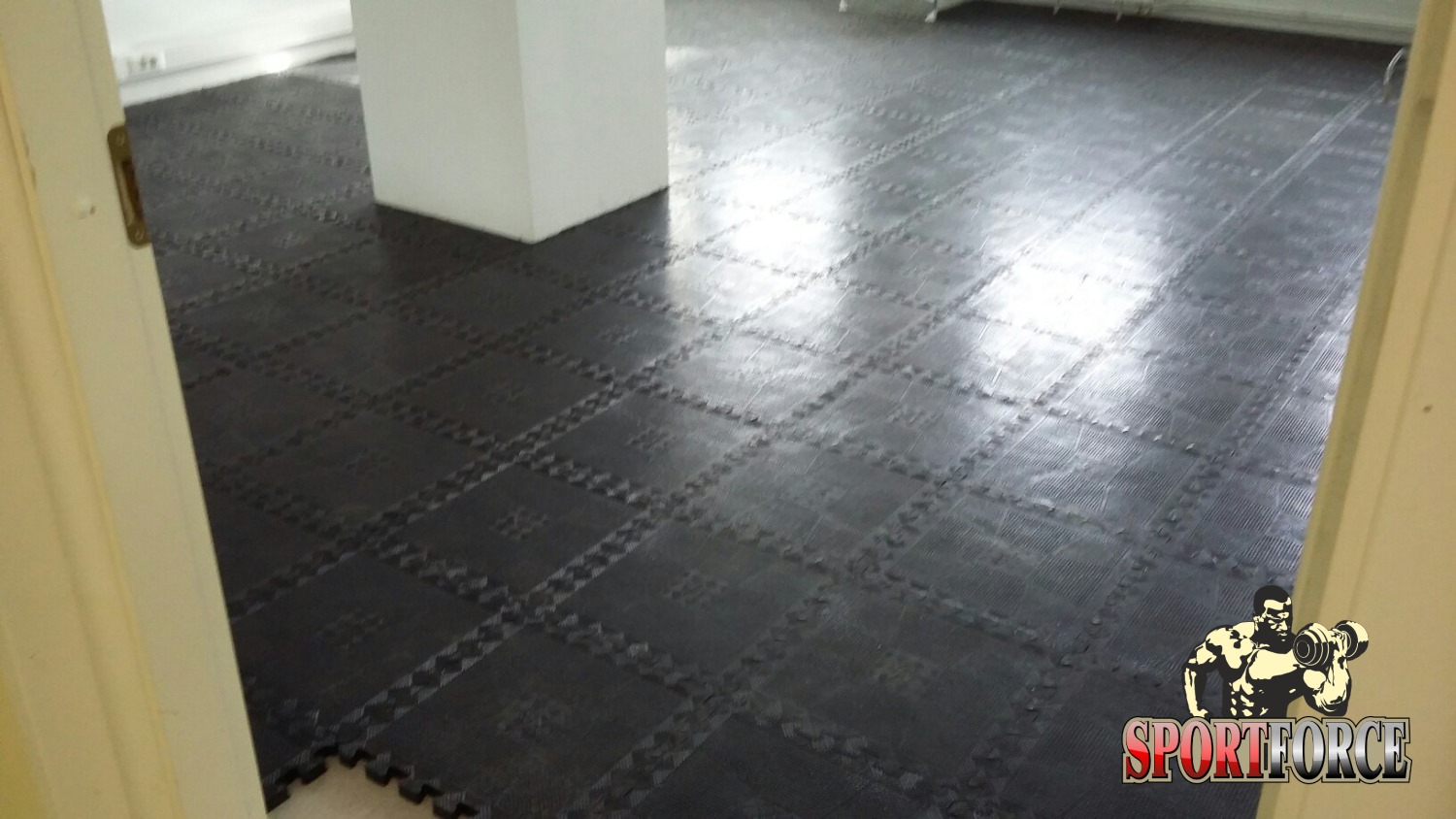 Напольное покрытие MB Barbell коврик резиновый 40 х 40 см, чёрный, толщина 20 мм 