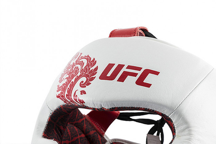 UFC Premium True Thai Шлем для бокса, цвет белый, размер L